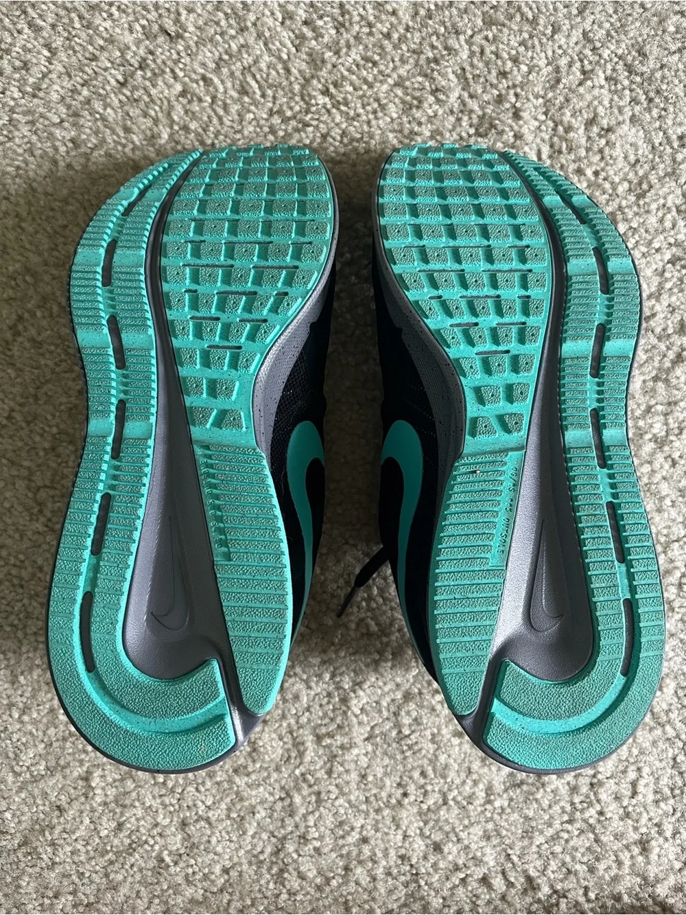 Women’s Nike Swift 3 Running Athletic Shoes - Size 9 - Black & Teal